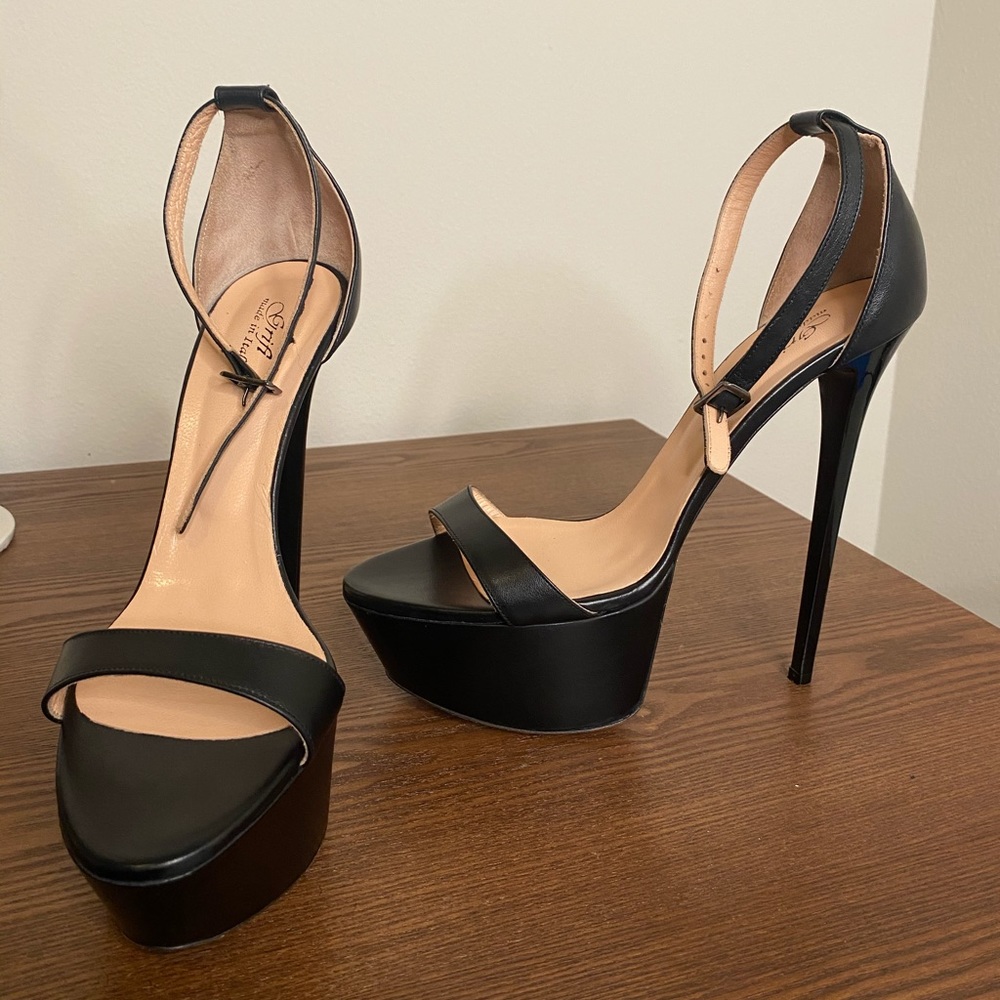 GRIFI HAND MADE IN ITALY PLATFORM SANDALS